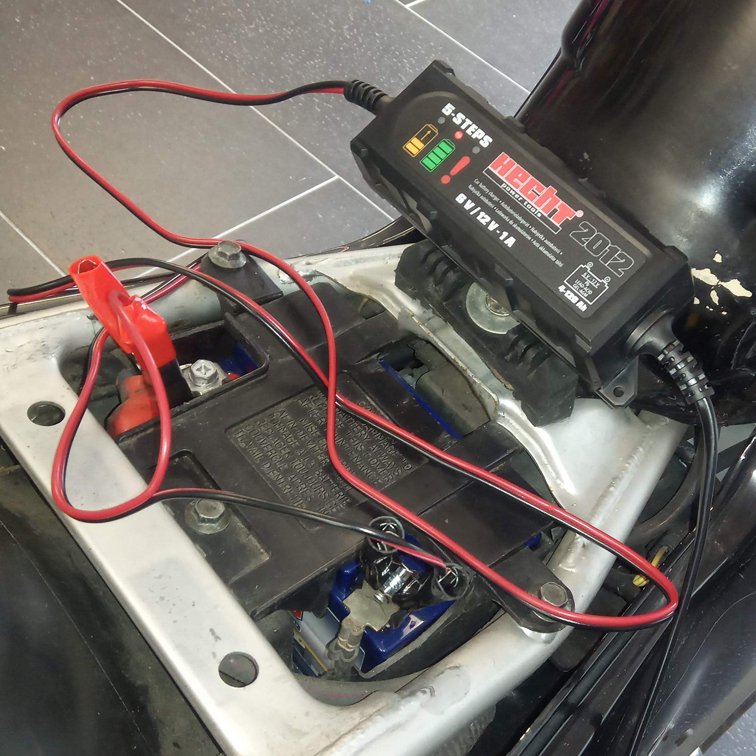 hecht-2012-batterieladeger-t-6v-12v-erhaltungsladeger-t-ip65 image 7